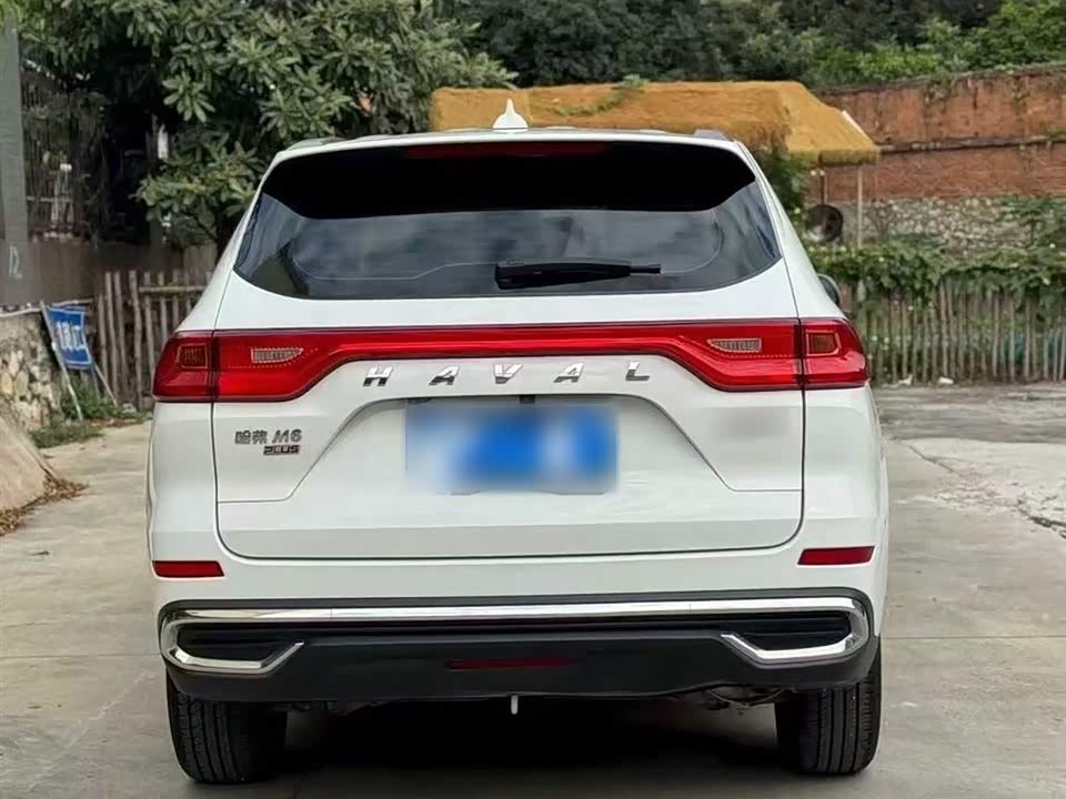 Haval M6