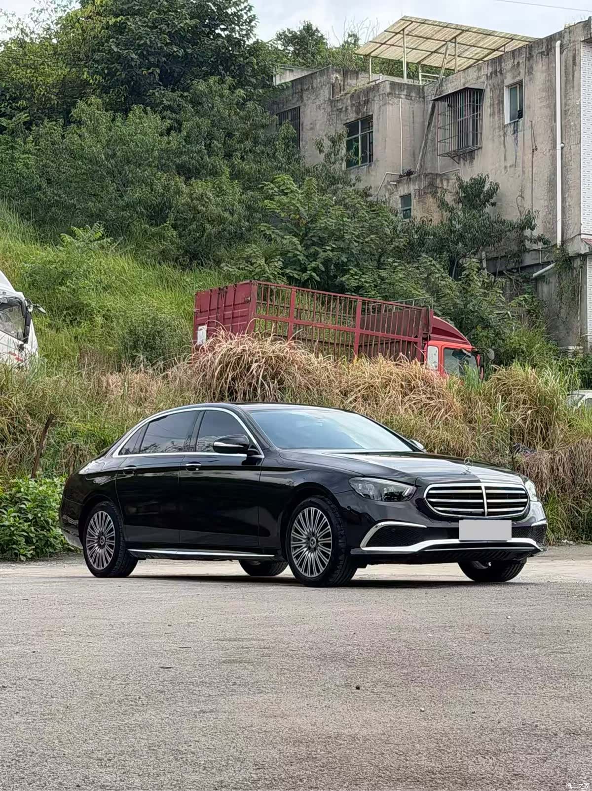 Mercedes-Benz E-Class, 2019 3