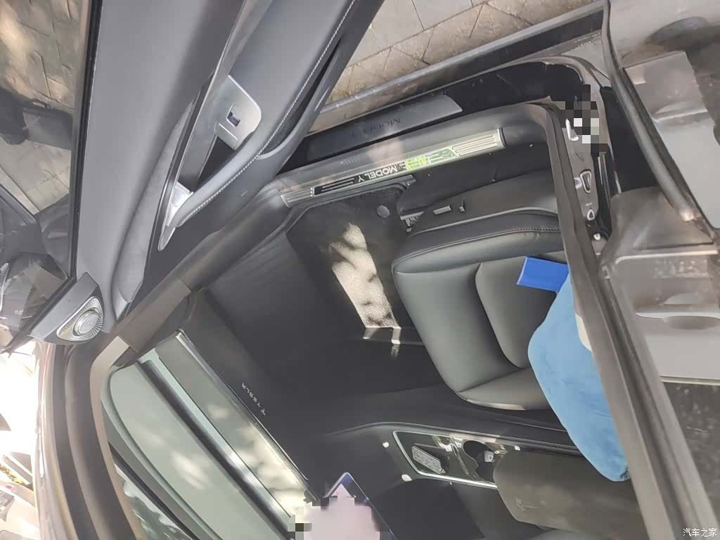 Tesla Model Y, 2021 19
