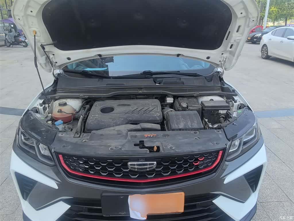 Geely Coolray, 2022 20