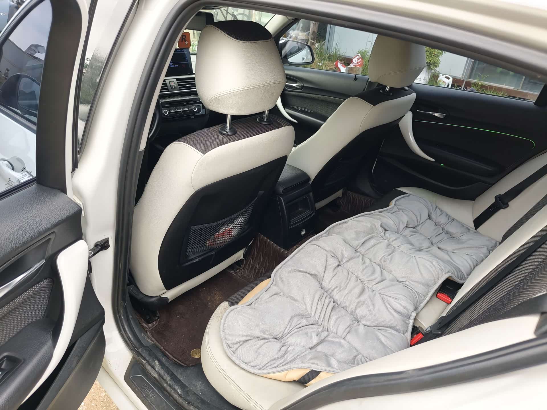 BMW 1 Series, 2016 все фото