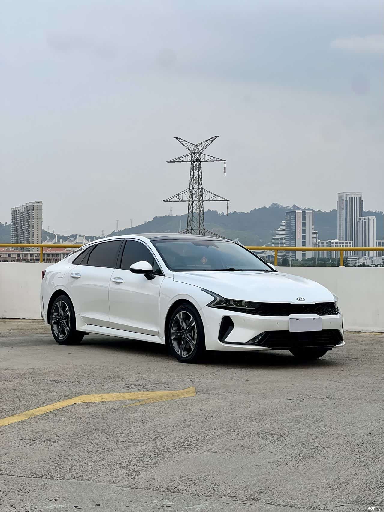 Kia K5, 2022 3