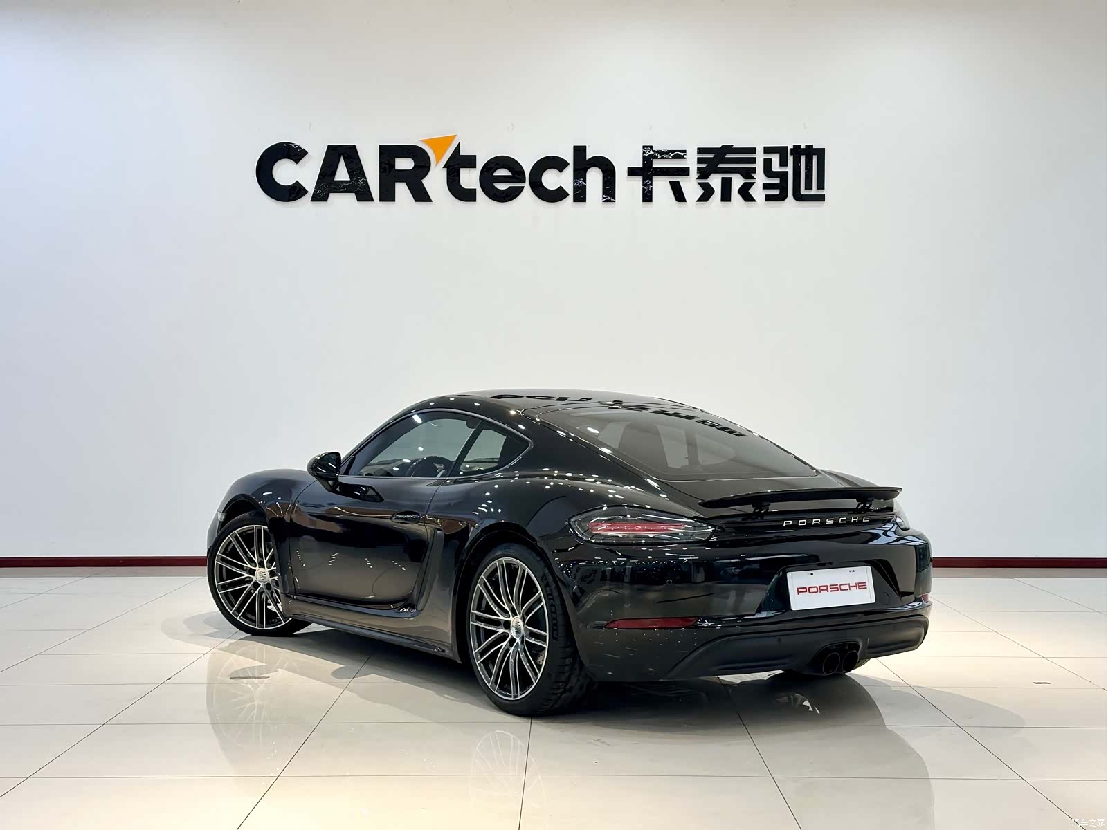 Porsche Cayman, 2024 9