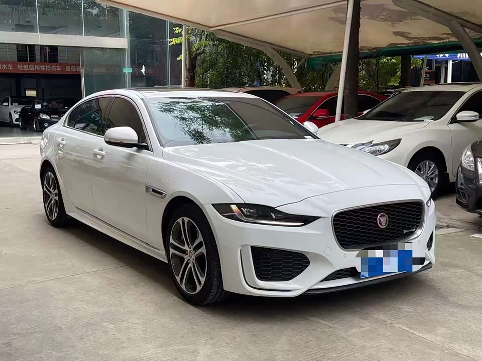 Jaguar XEL Jaguar XEL