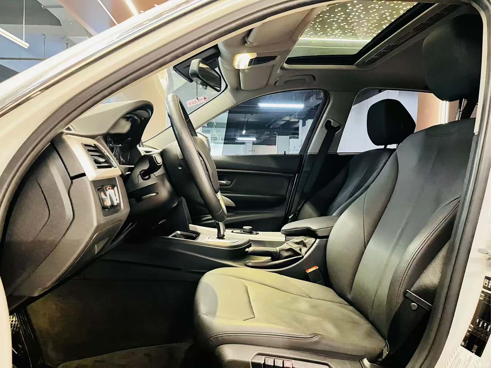 BMW 3 Series, 2015 13