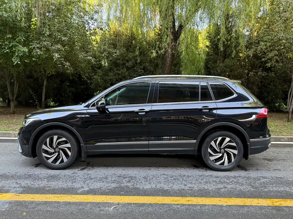 Volkswagen Tiguan L Volkswagen Tiguan L