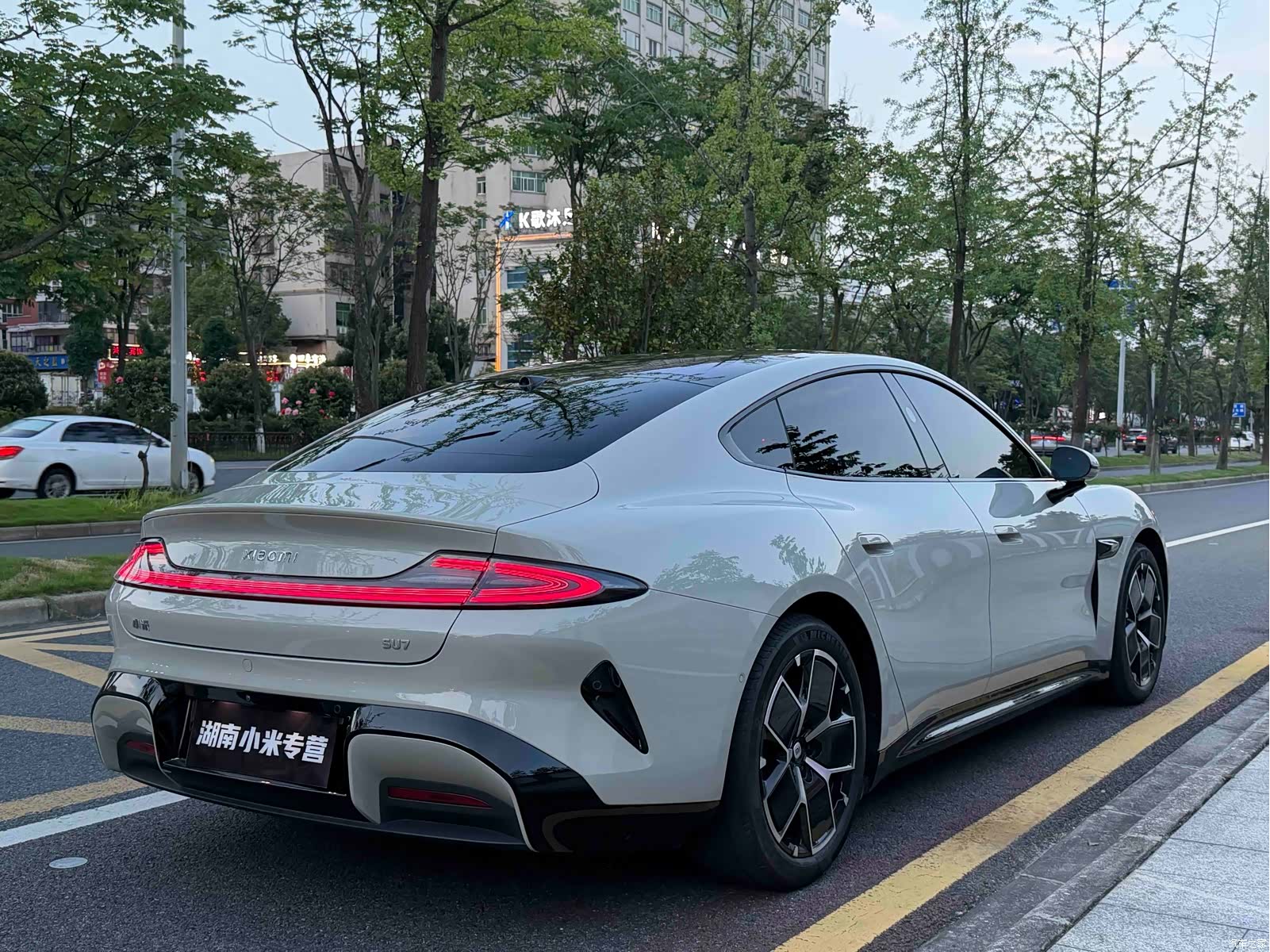 Xiaomi SU7, 2025 12