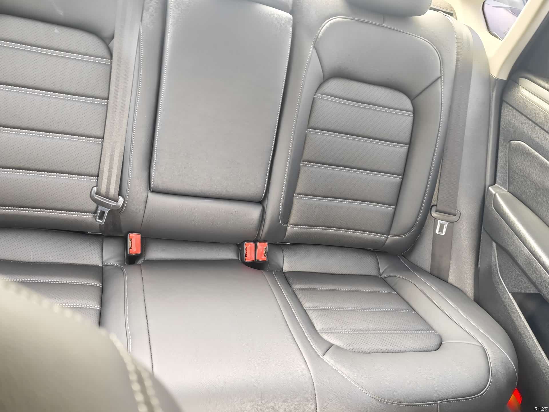 Volkswagen Passat, 2017 15