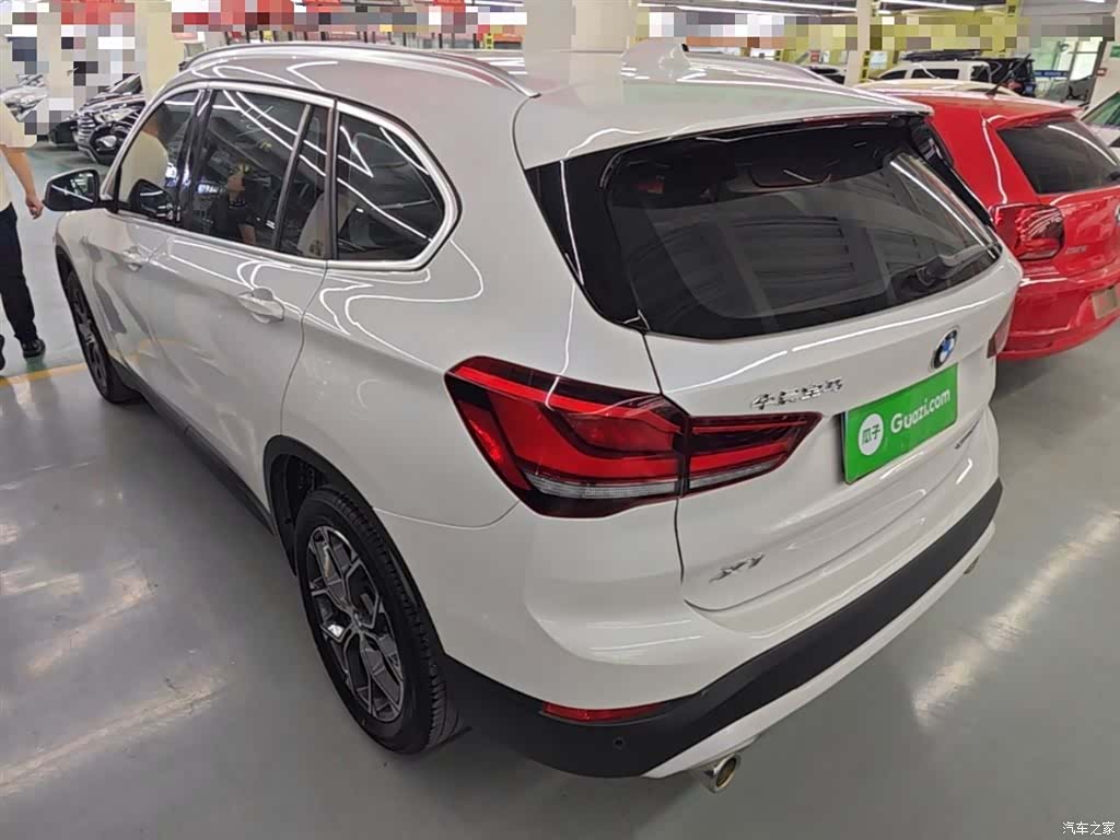 BMW X1, 2020 все фото