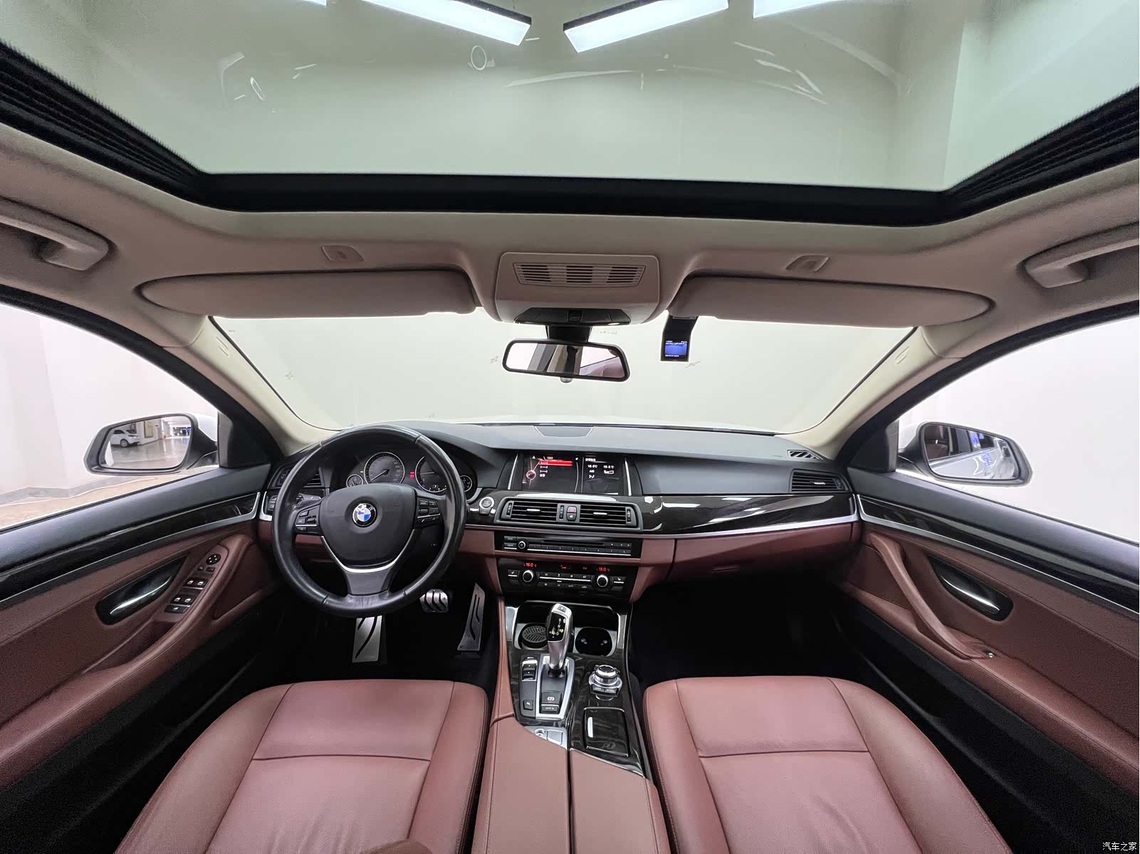 BMW 5 Series, 2016 21