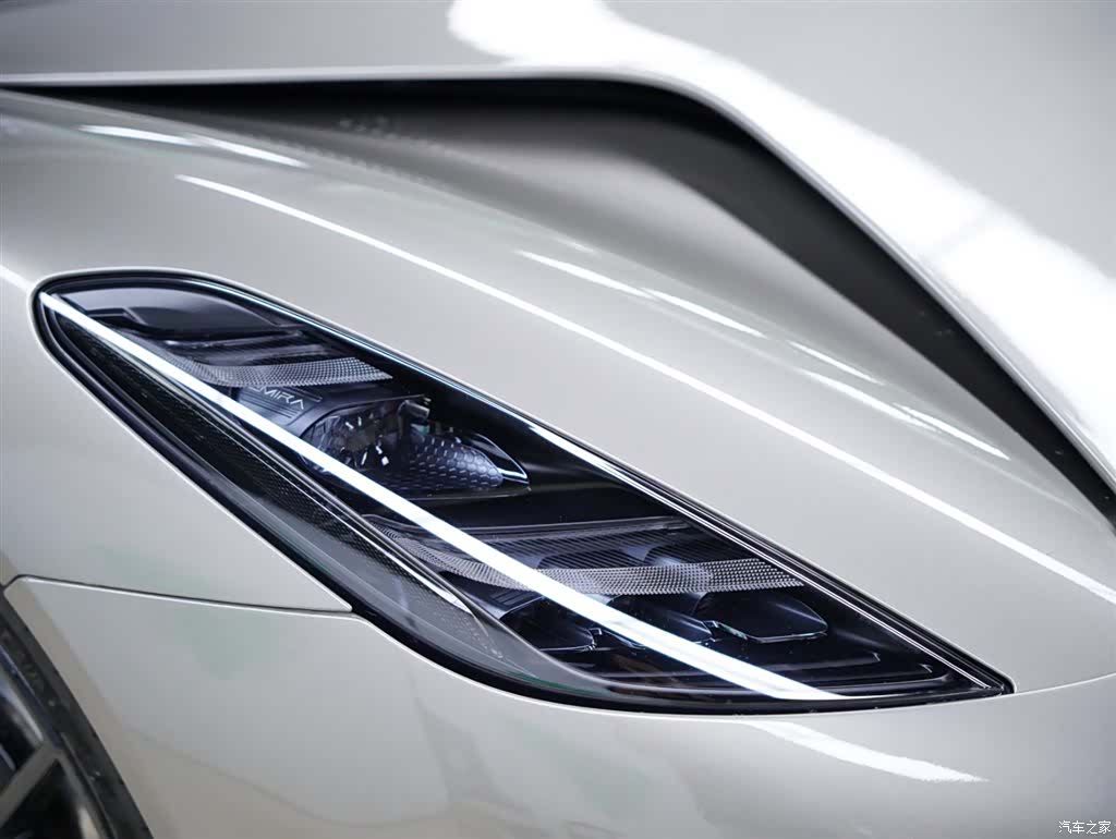 Lotus EMIRA, 2024 16