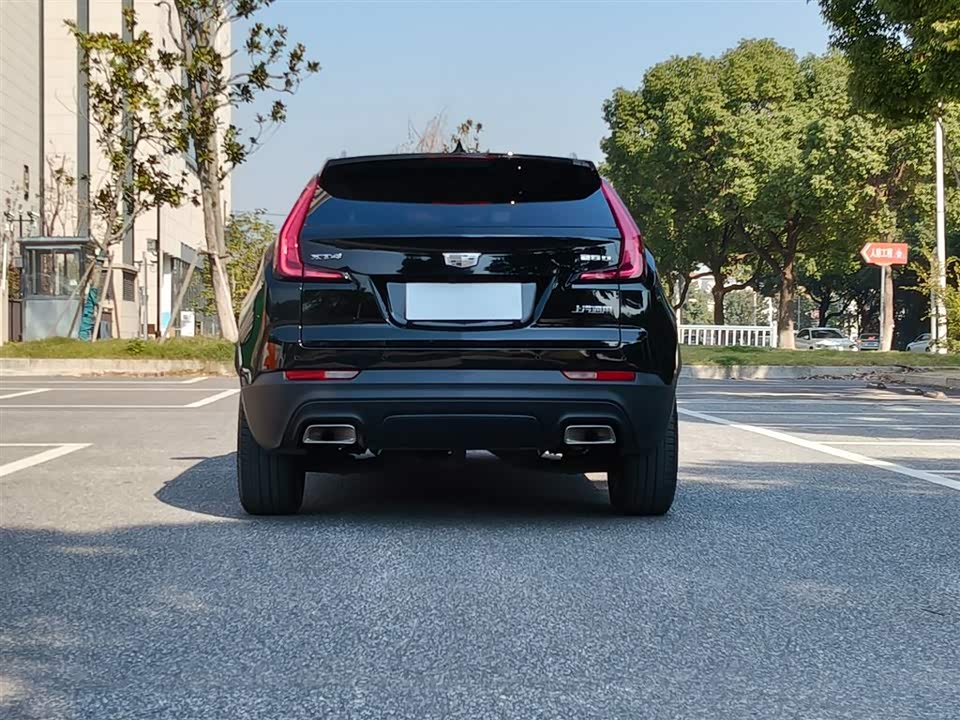 Cadillac XT4