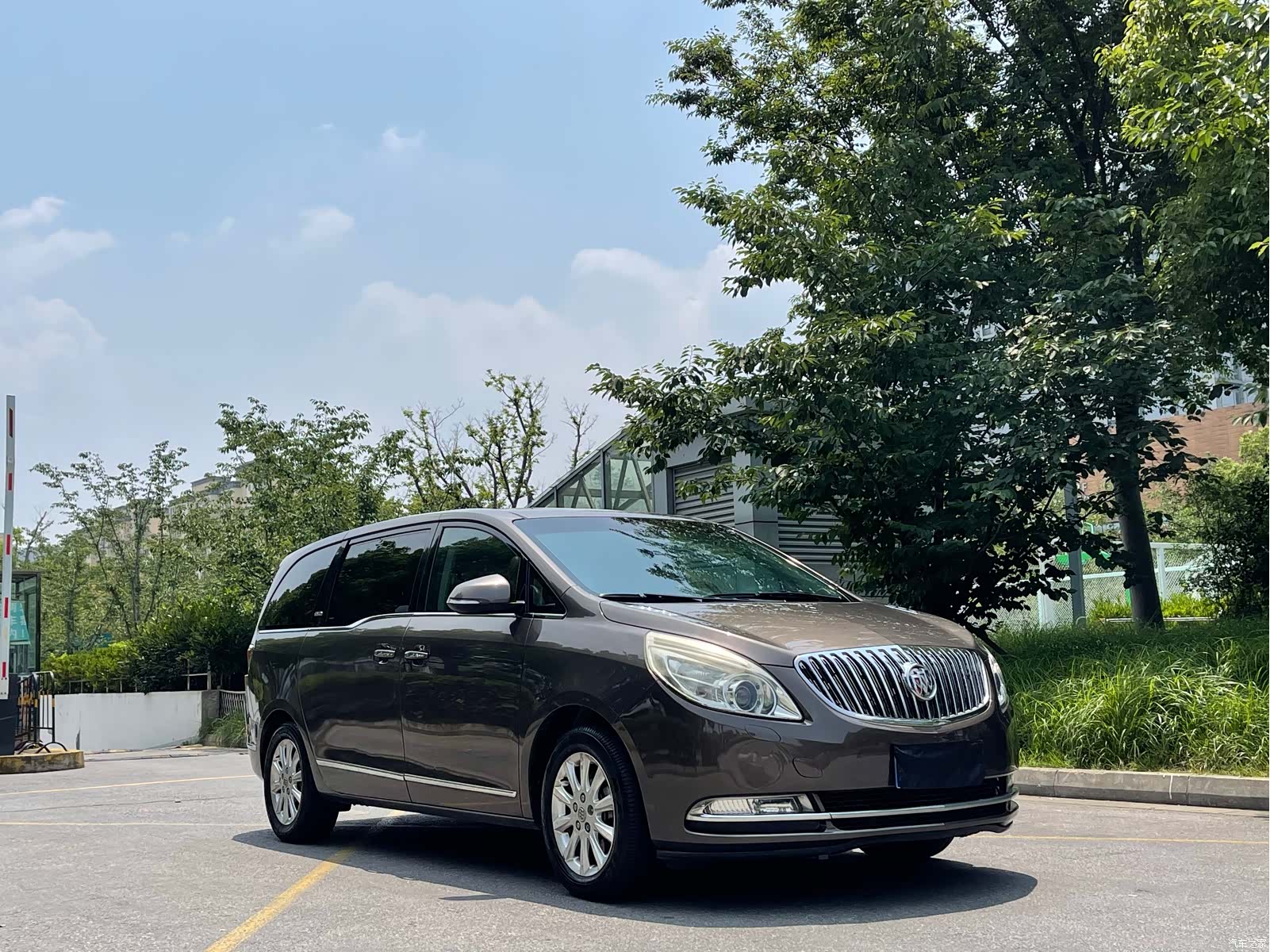Buick GL8, 2013 3