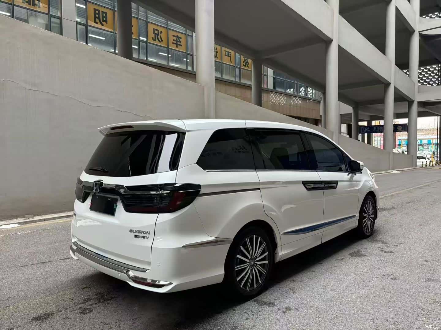 Honda Elysion, 2023 6