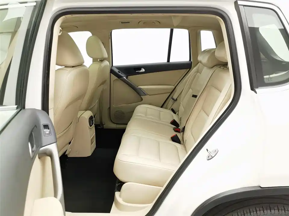 Volkswagen Tiguan Volkswagen Tiguan