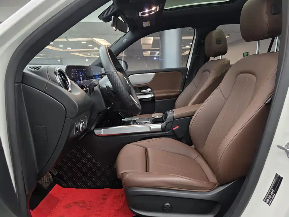Mercedes-Benz GLB Mercedes-Benz GLB