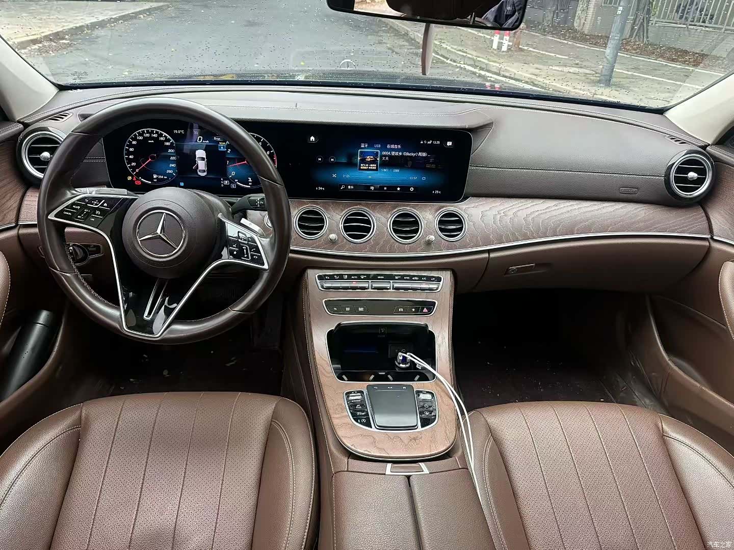 Mercedes-Benz E-Class, 2023 8
