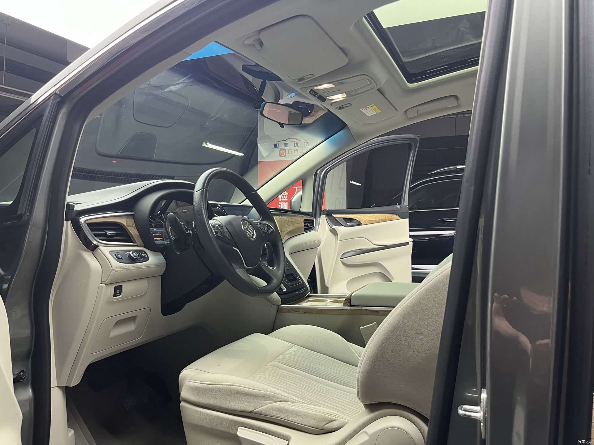 Buick GL8, 2019 6