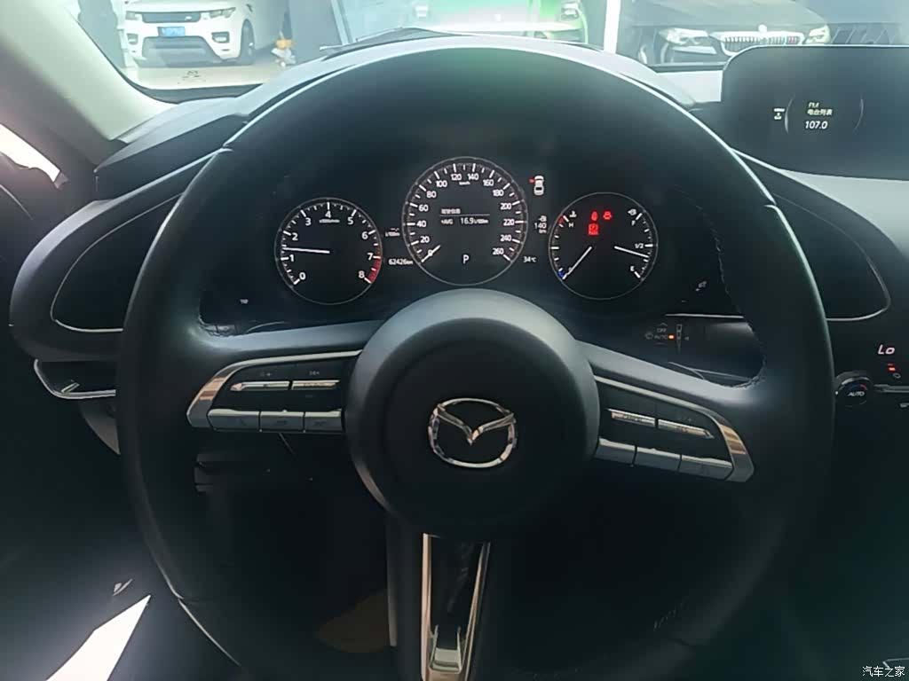 Mazda Mazda3, 2023 11