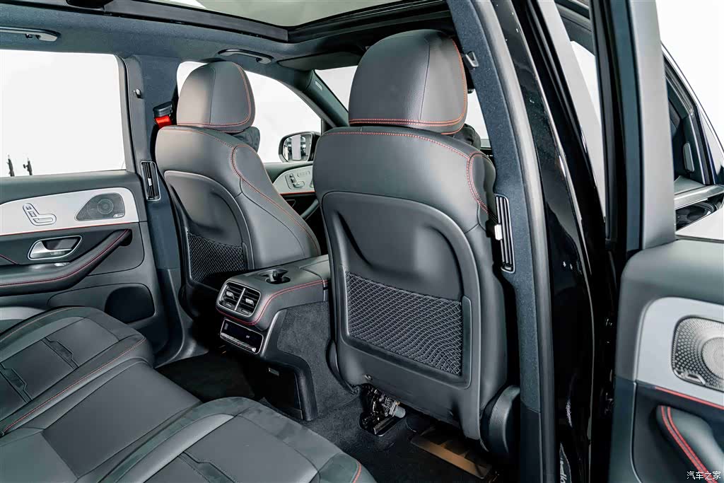 Mercedes-Benz GLE, 2025 21