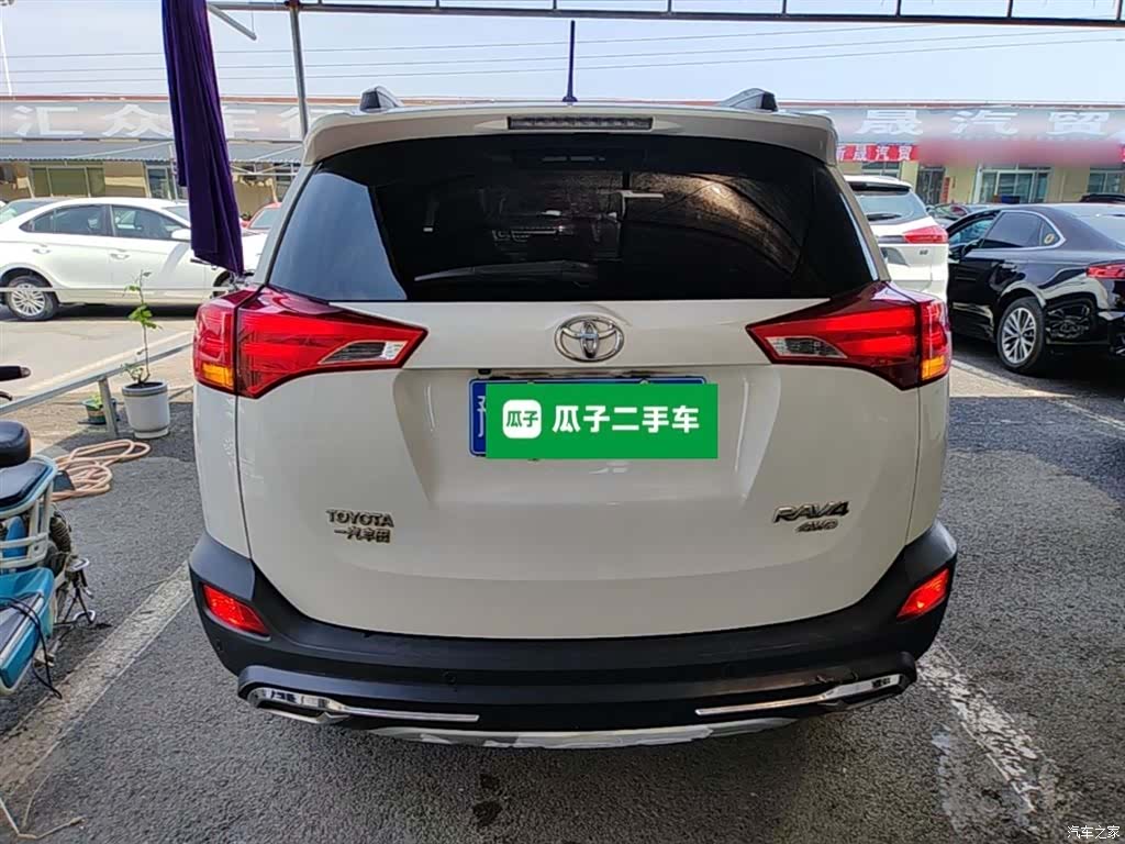 Toyota RAV4, 2014 6