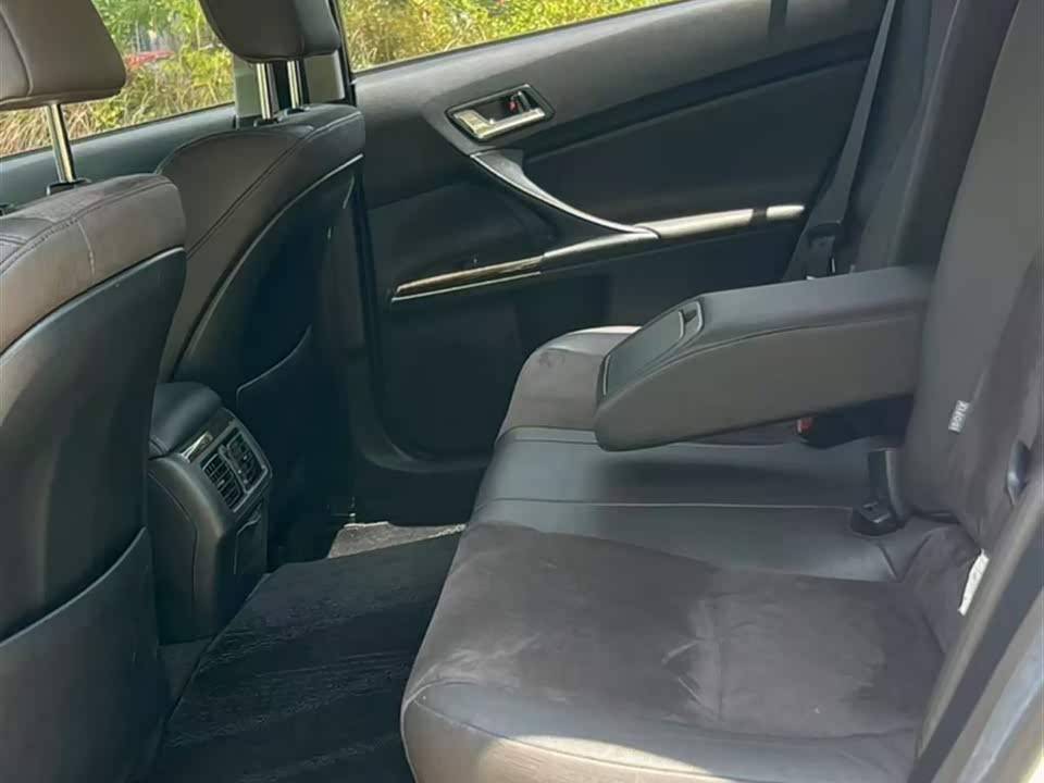 Toyota Reiz Toyota Reiz