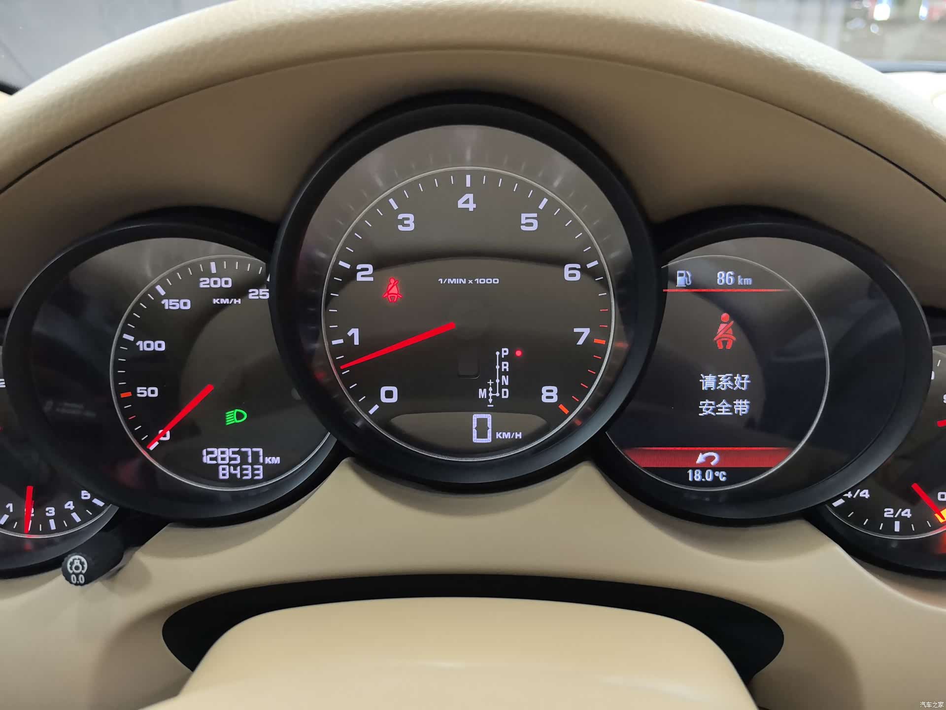 Porsche Cayenne, 2012 11