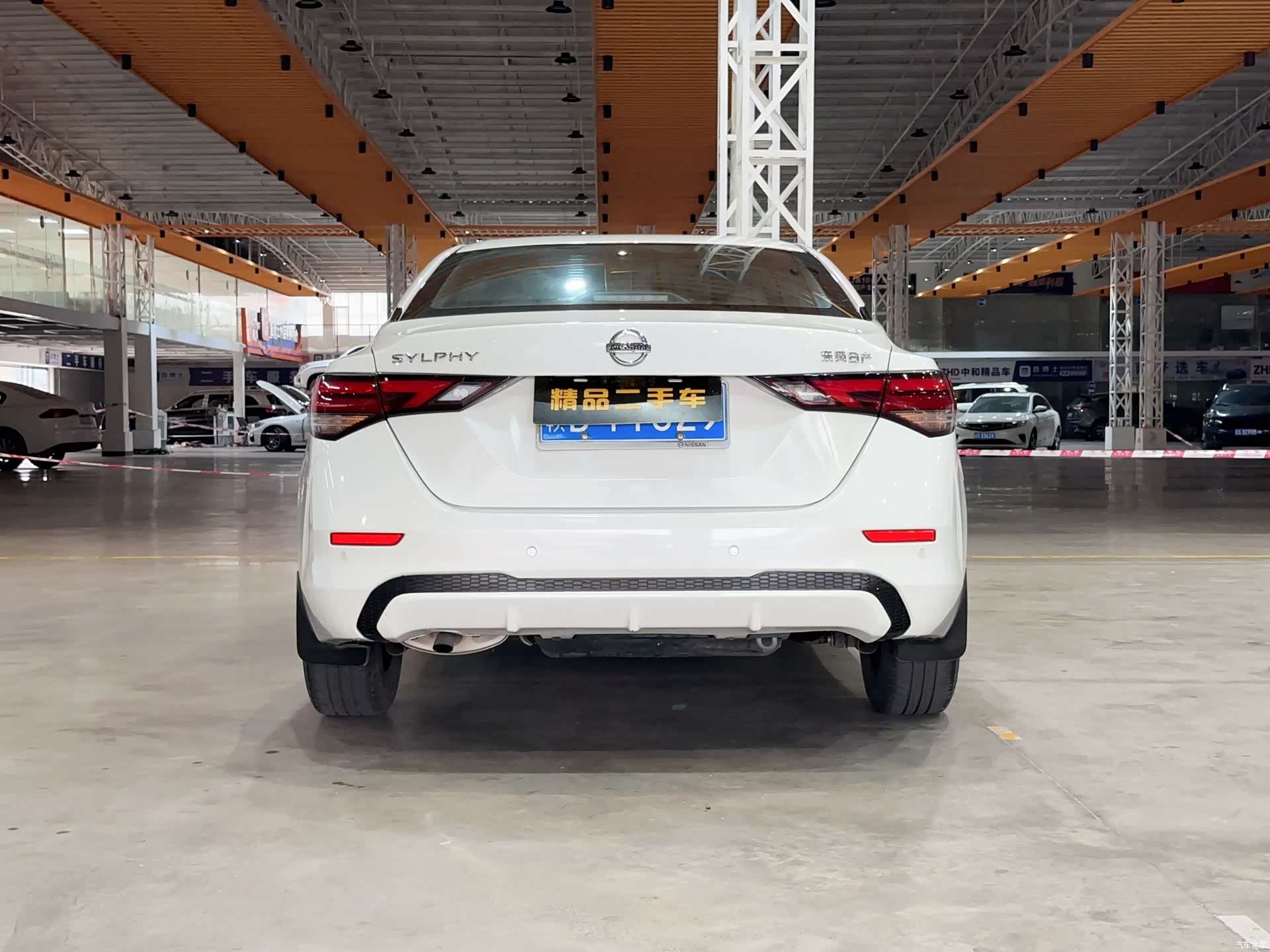 Nissan Sylphy, 2022 все фото