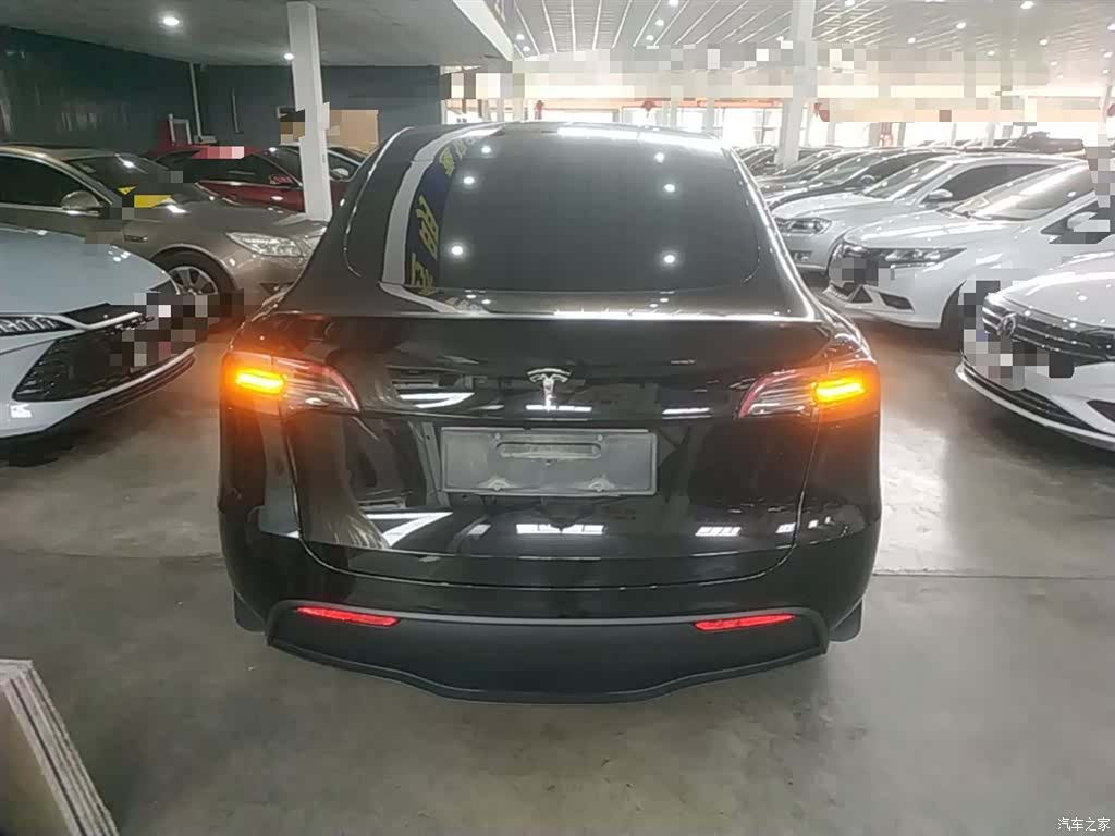 Tesla Model Y, 2023 6