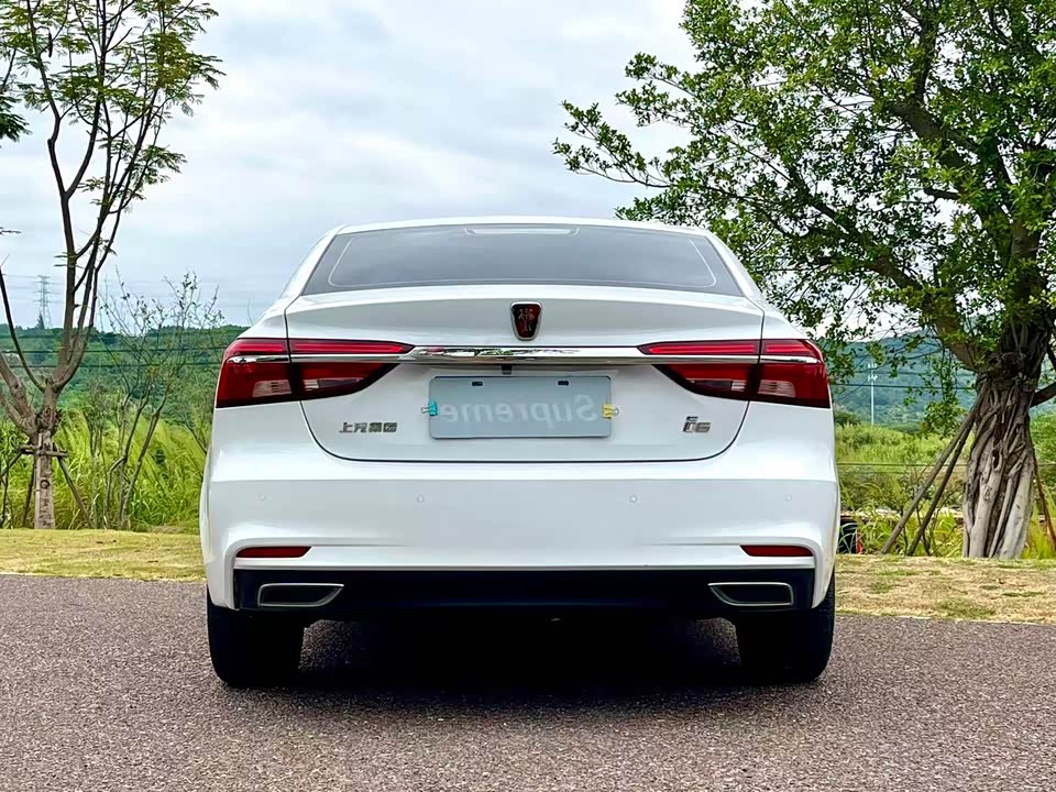 Roewe i6