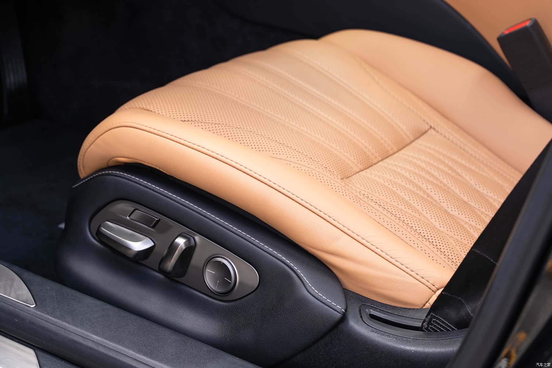 Lexus LS, 2021 20