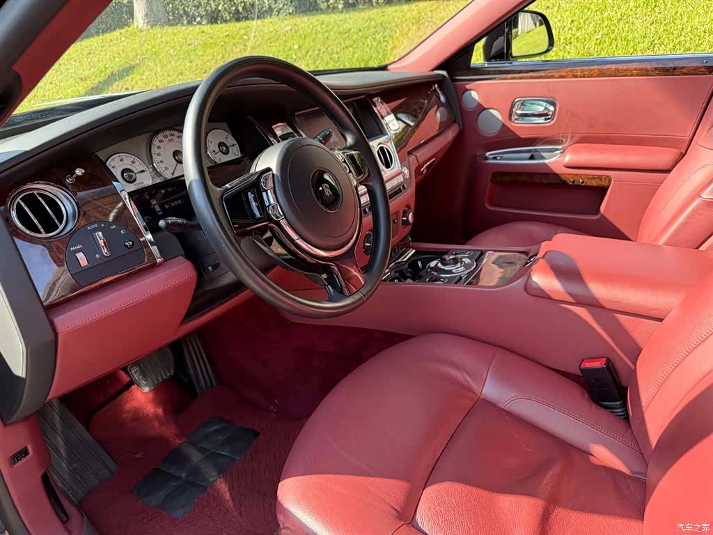 Rolls-Royce Ghost, 2012 7