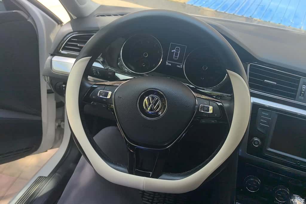 Volkswagen Lamando, 2017 15