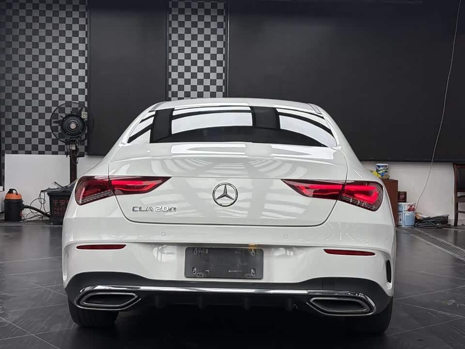 Mercedes-Benz CLA