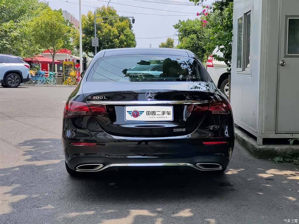 Mercedes-Benz E-Class, 2022 все фото