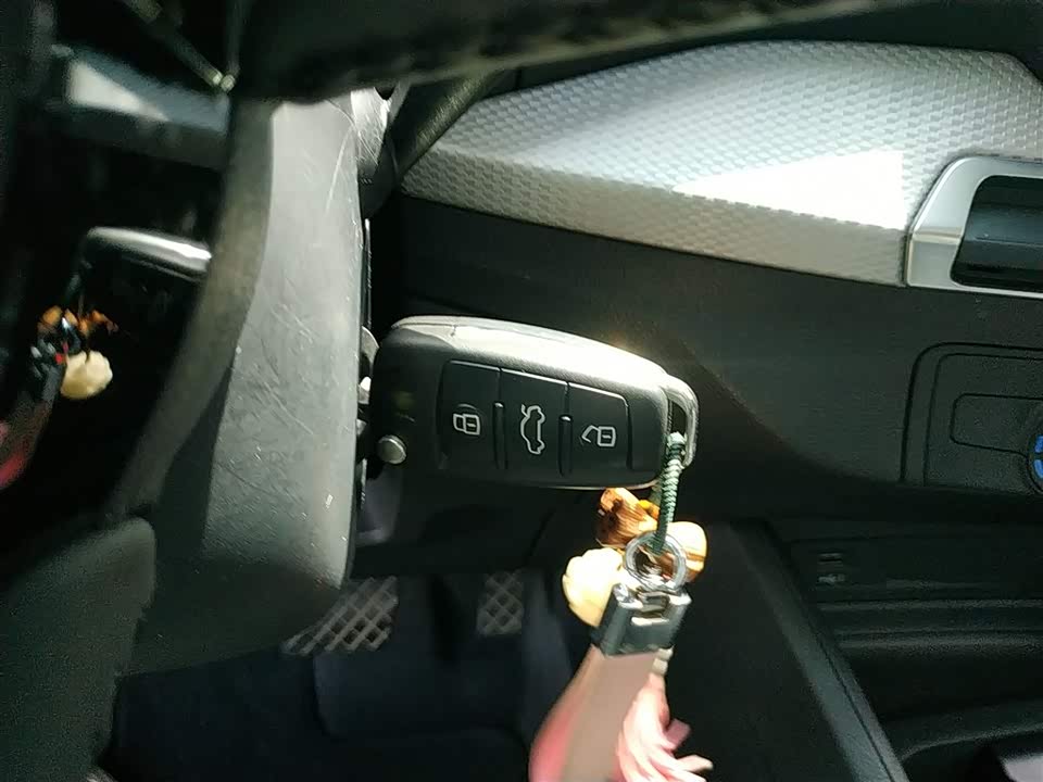 Audi Q2L Audi Q2L