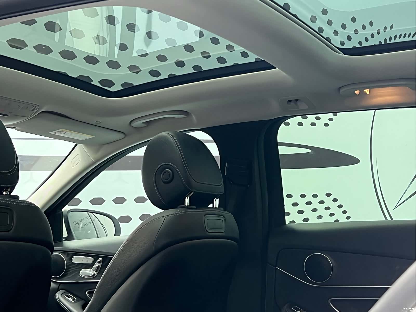 Mercedes-Benz C-Class, 2019 12