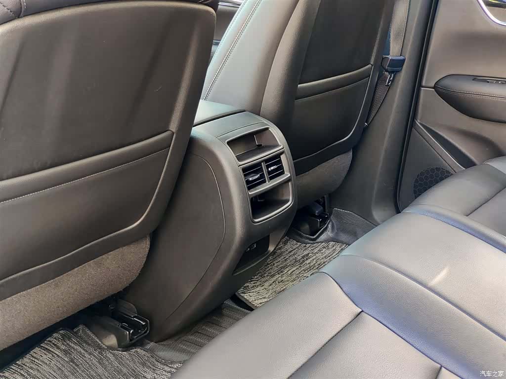 Cadillac XT5, 2022 9