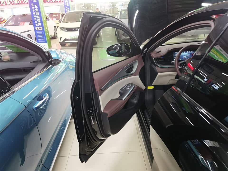 BYD Seal 07 DM-i BYD Seal 07 DM-i