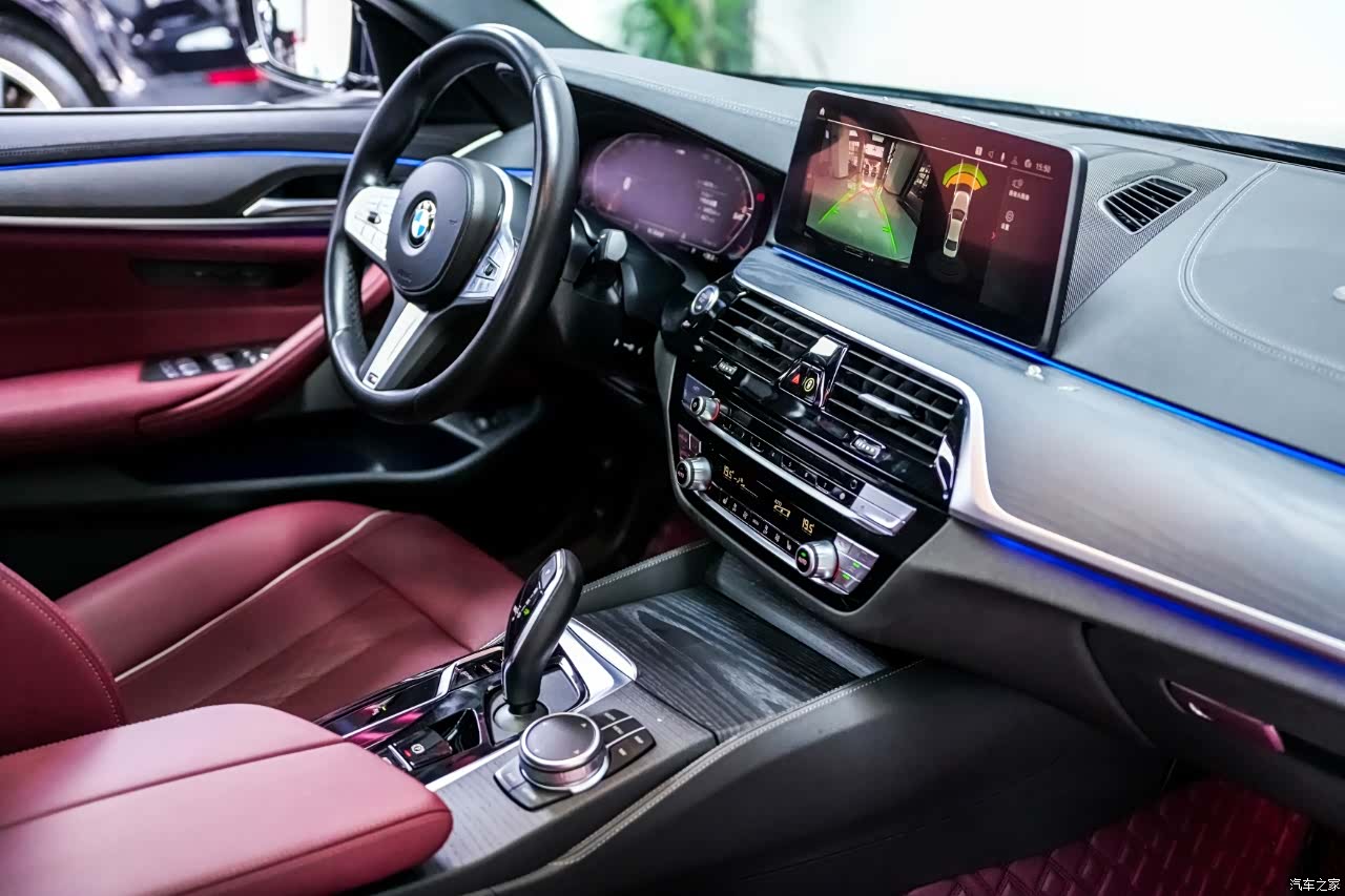 BMW 5 Series, 2023 4