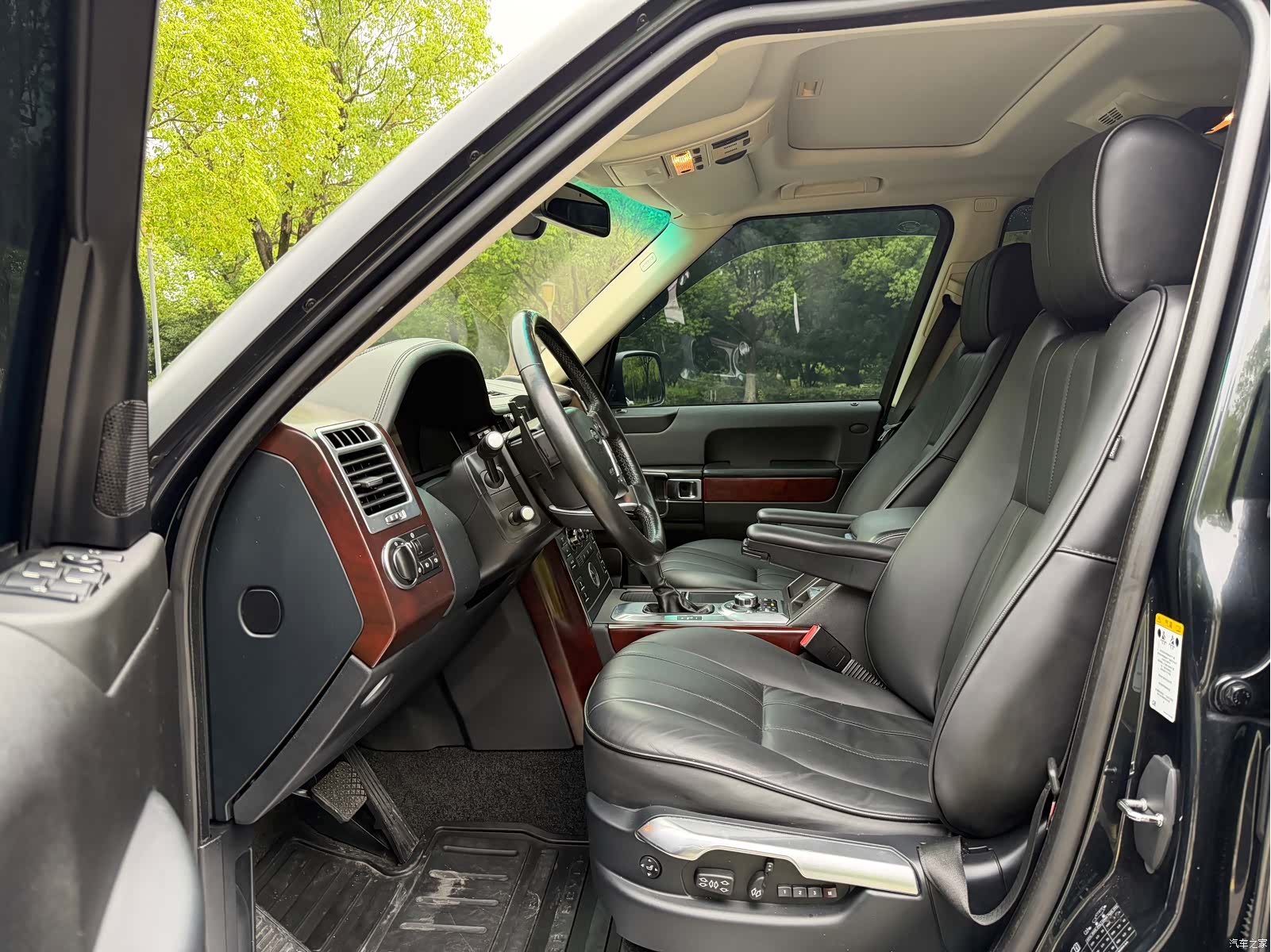 Land Rover Range Rover, 2011 7