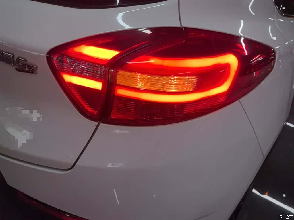 Geely Emgrand, 2016 8
