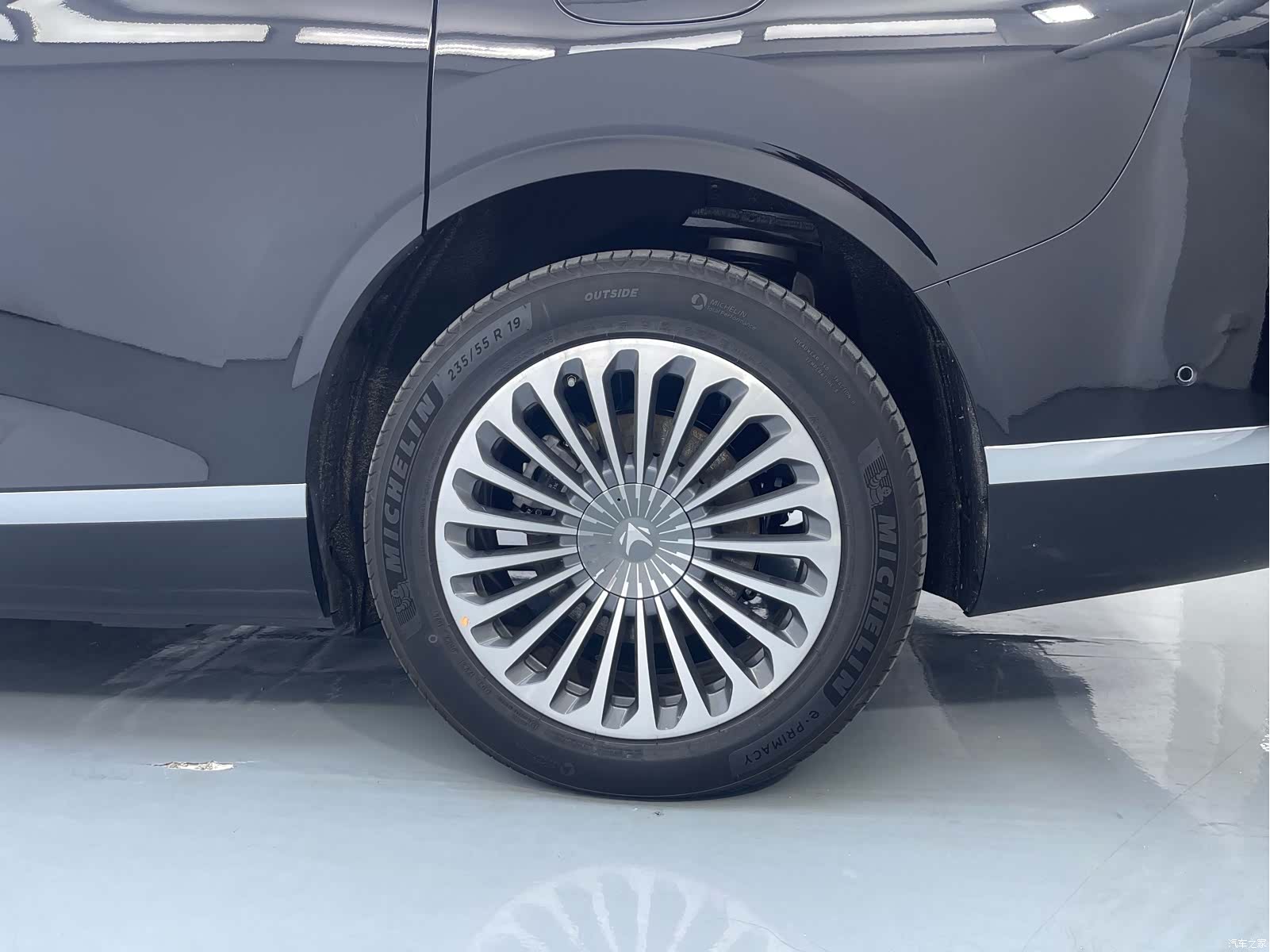 BAIC V9, 2026 14