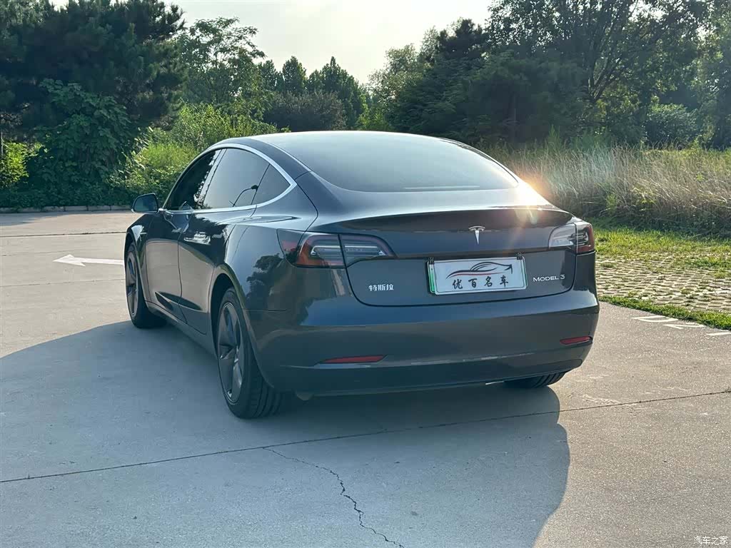 Tesla Model 3, 2020 4