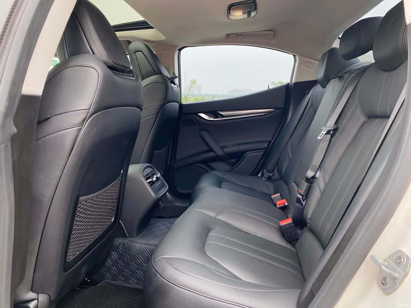 Maserati Ghibli, 2019 6