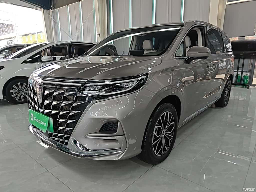 Roewe iMAX8, 2025 1
