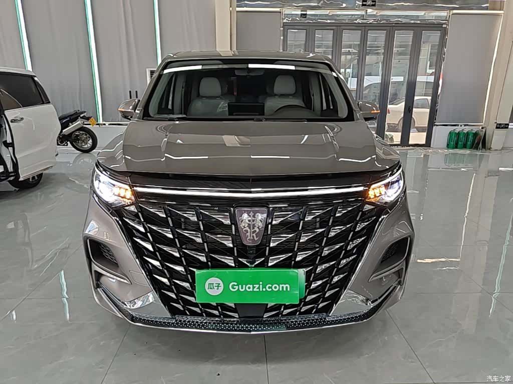 Roewe iMAX8, 2025 3