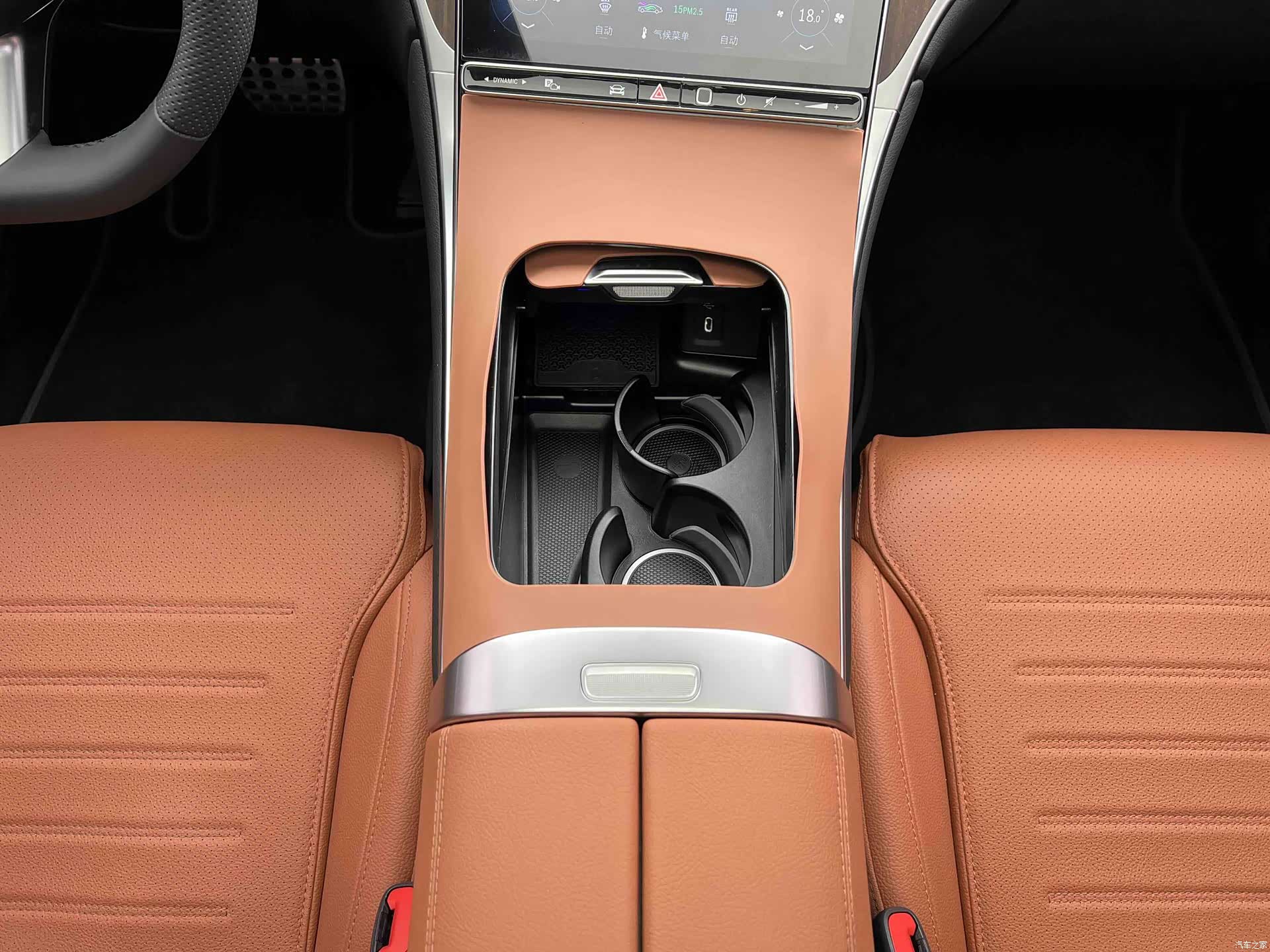 Mercedes-Benz GLC, 2025 10