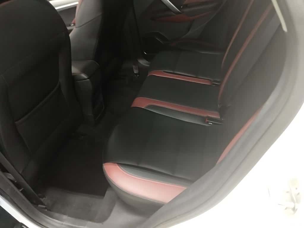 Geely Coolray, 2022 17