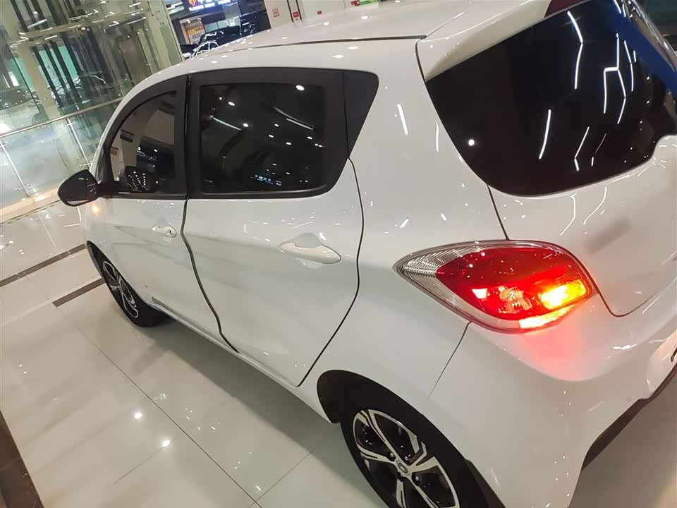 Changan Benben E-Star